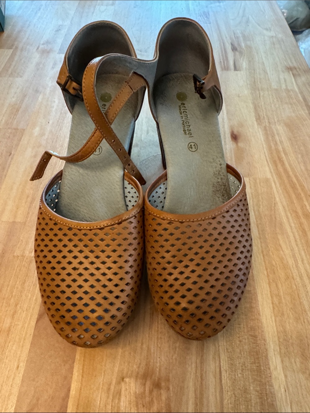 Eric Michael Perforated Tan Women’s Ankle-Strap Sandal Clog Heels 41